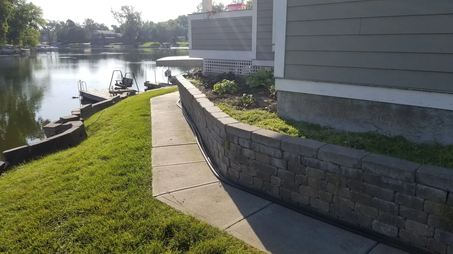 Lakefront Sprinklers & Retaining Walls Inc.